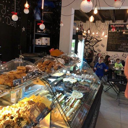 Lulu's Bakery and Deli